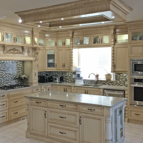 Customized Kitchen Cabinets in Dubai