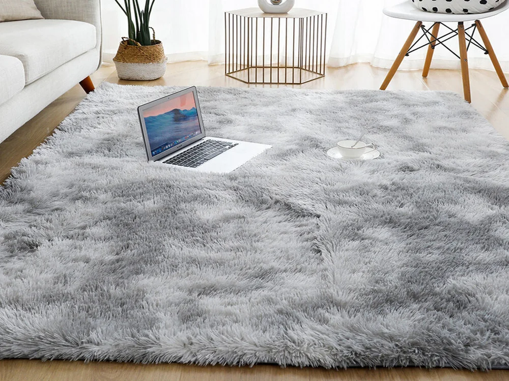 Soft and luxurious carpets for homes