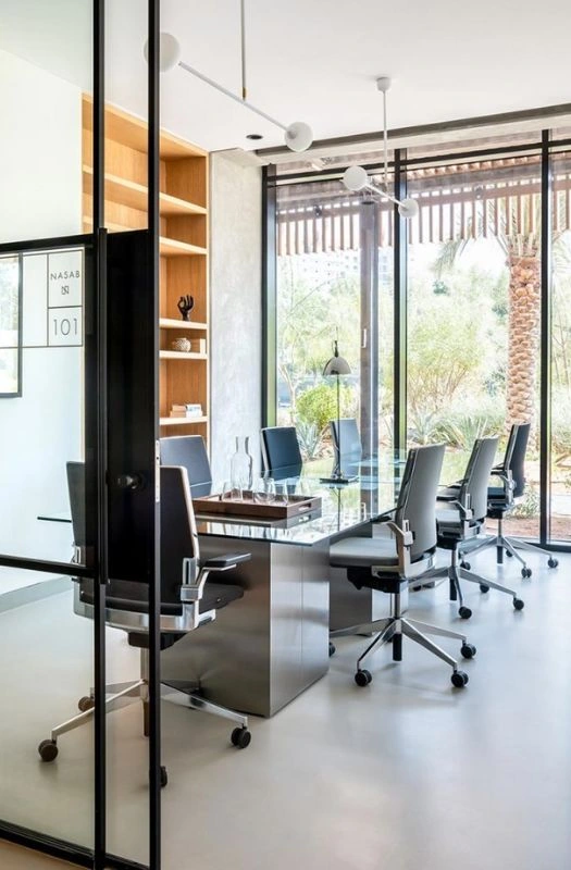Professional Meeting Spaces with Glass Walls.