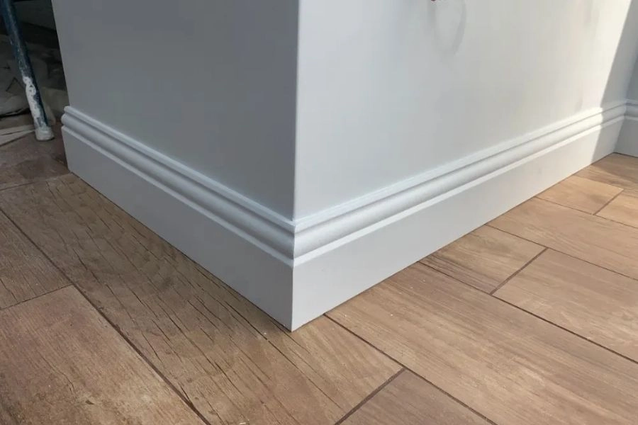 Luxury White Wall Skirting Installation In Dubai