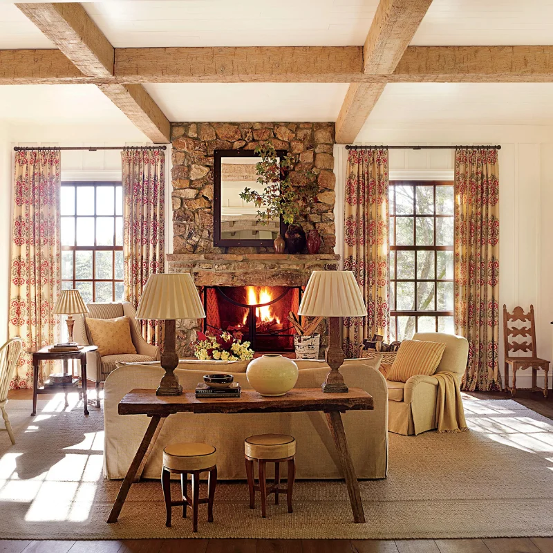 Classic traditional room with elegant décor
