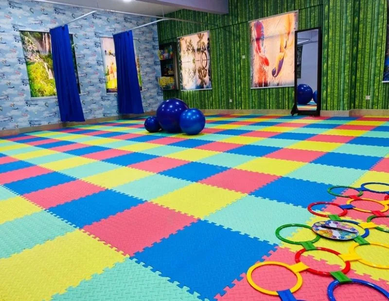 Colorful rubber floor tiles for kids room