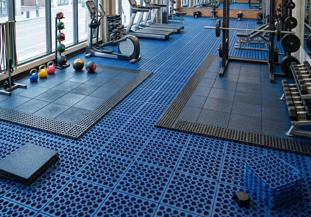 Drainage rubber floor tiles for gym facility
