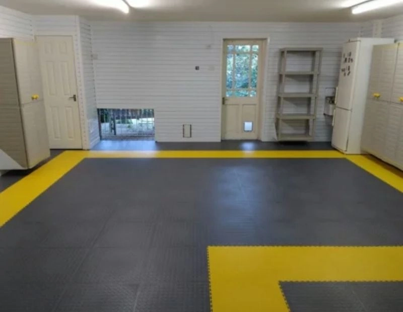 PVC interlocking garage flooring tiles in Dubai