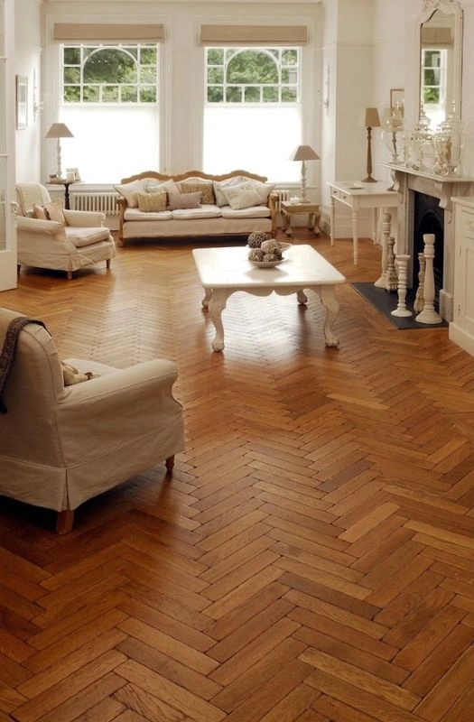 Traditional living room with teak parquet floor