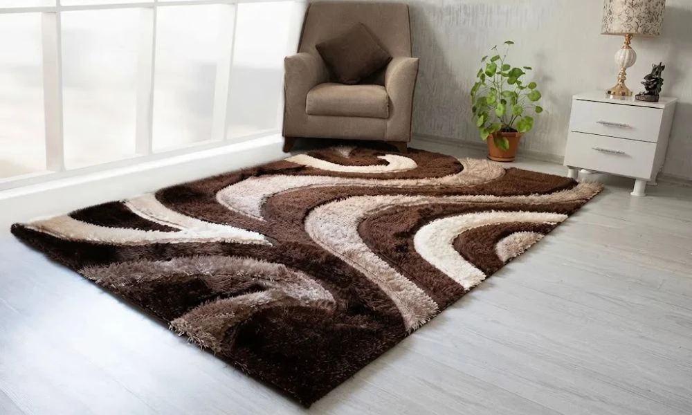 Brown and cream abstract shaggy rug for UAE homes.
