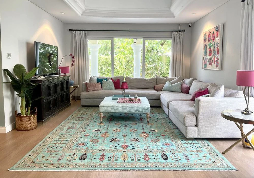 Turquoise traditional wool rug in Dubai